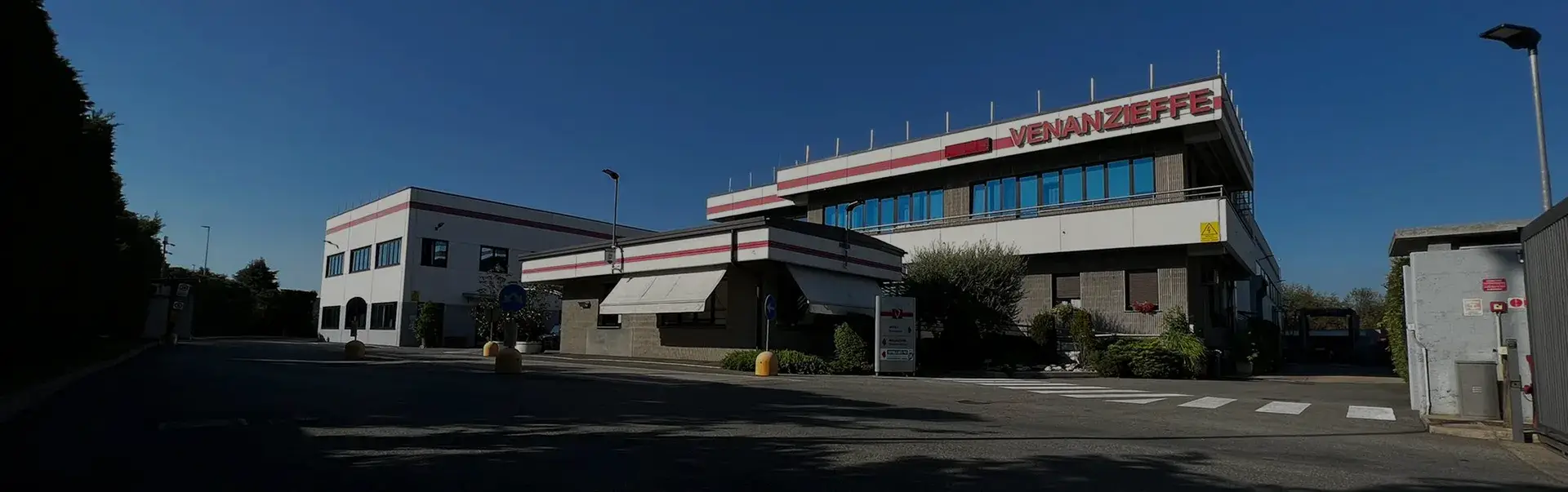 Smaltimento di rifiuti speciali pericolosi e non pericolosi